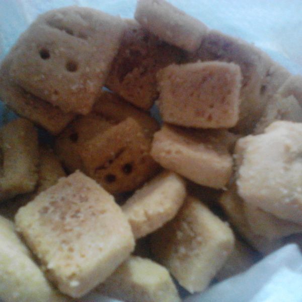 【肉桂打噴嚏】微笑方塊餅乾 : 小白一起做