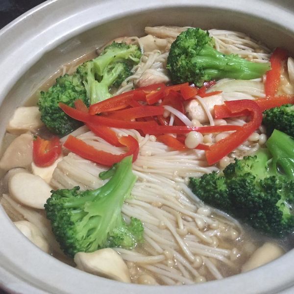 陶燒金針菇豆腐煲(簡單快速料理) : Liz 愛亂煮一起做