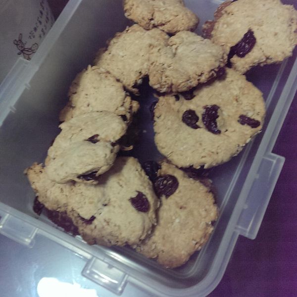 蜂蜜葡萄燕麥餅:惠琪 一起做