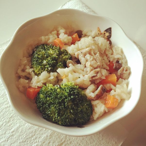 【電鍋食譜】野菇雞肉炊飯：歐立福 一起做