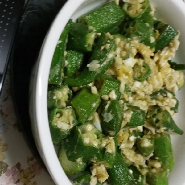 鹹蛋炒秋葵：Eva Wang 一起做