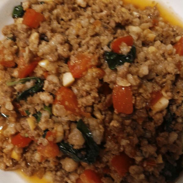 扒完三碗飯! 泰式打拋豬 食譜 : 翁雅雅一起做