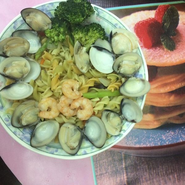 米酒蛤蜊義大利麵 : 大頭沛一起做