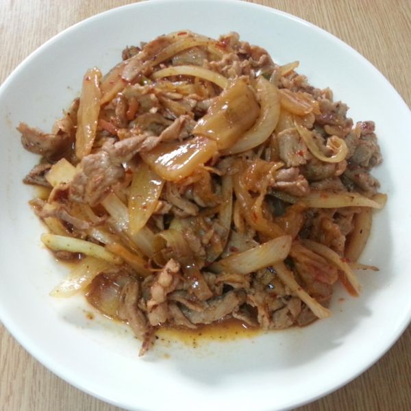 泡菜炒豬肉：Chanel Hung 一起做