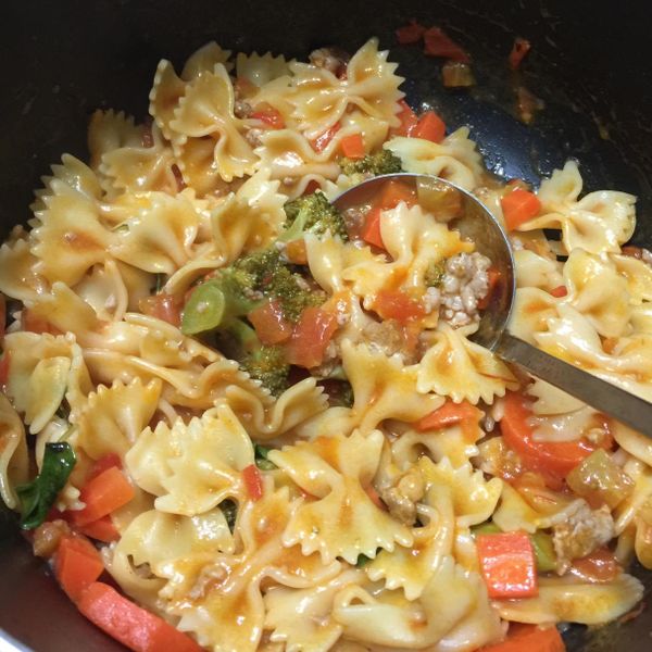 起司肉醬義大利麵(ㄧ鍋到底) : 李大涵一起做