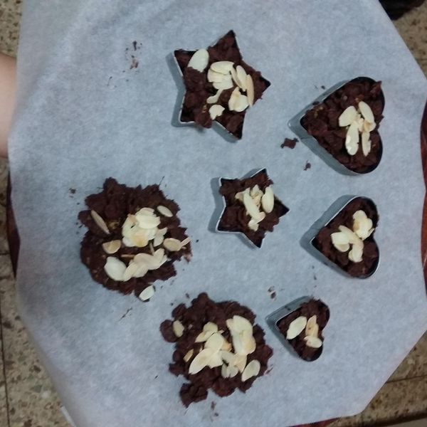 巧克力酥片：小魯 一起做