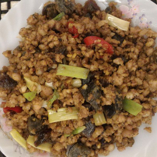 皮蛋絞肉 : 梁佳錞一起做