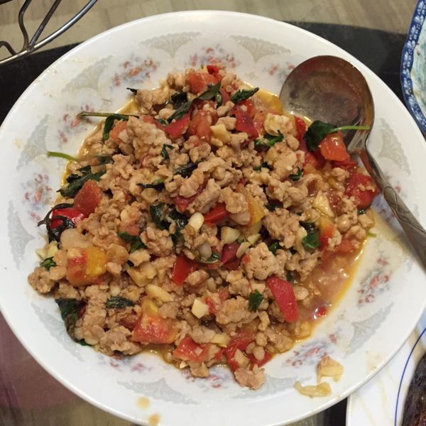 扒完三碗飯! 泰式打拋豬 食譜 : 林佑容一起做