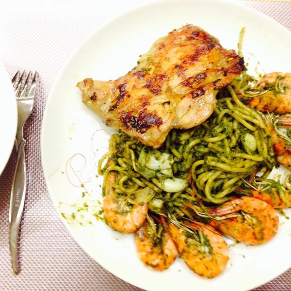 青醬蒜香雞腿排義大利麵：Joyce 一起做