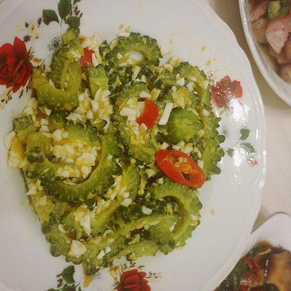 鹹蛋炒苦瓜 : 林小慧一起做