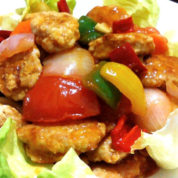 Lee Ling  Tan一起做