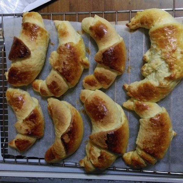 鮮奶乳酪牛角麵包（軟式）-24個 : 小貞一起做