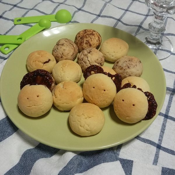 香草餅乾與榛果巧克力夾心 : 嘴饞的小屁孩一起做