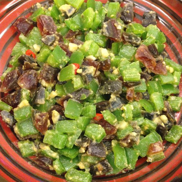 青椒炒皮蛋:Mini 一起做