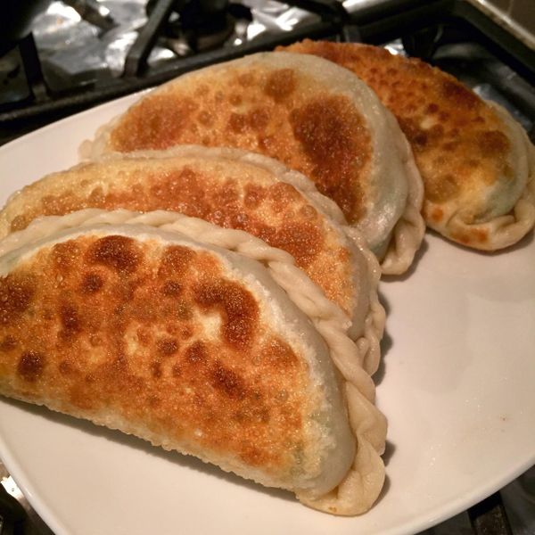 韭菜盒子 : Julie Hsu一起做