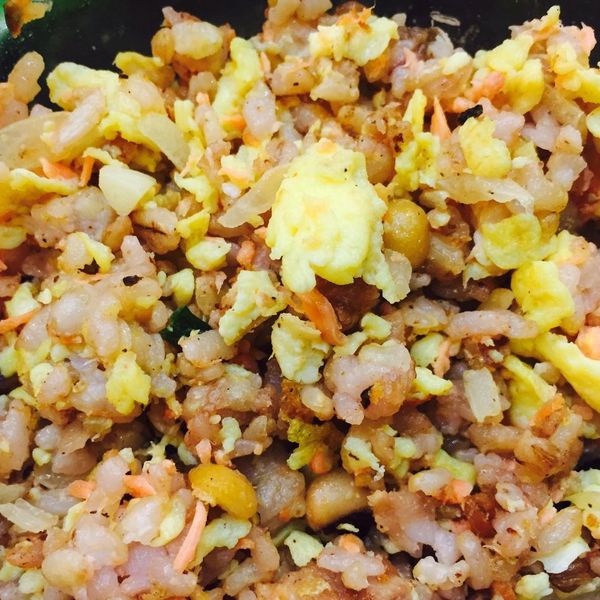 鮭魚炒飯：孃孃 一起做