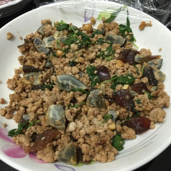 undefined：不會煮飯的人妻 一起做