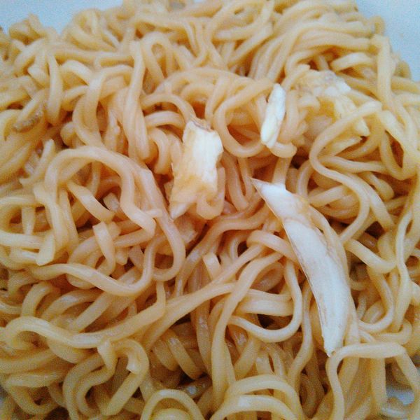 蒜香拌麵 : 莊妍甄一起做