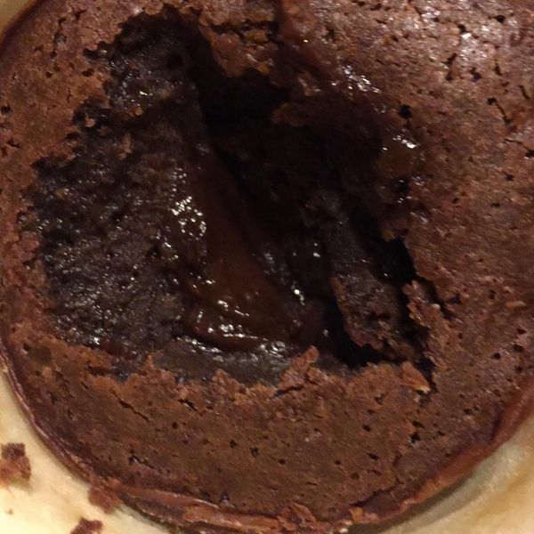 簡單又好吃的爆漿巧克力蛋糕 : Wowoo一起做