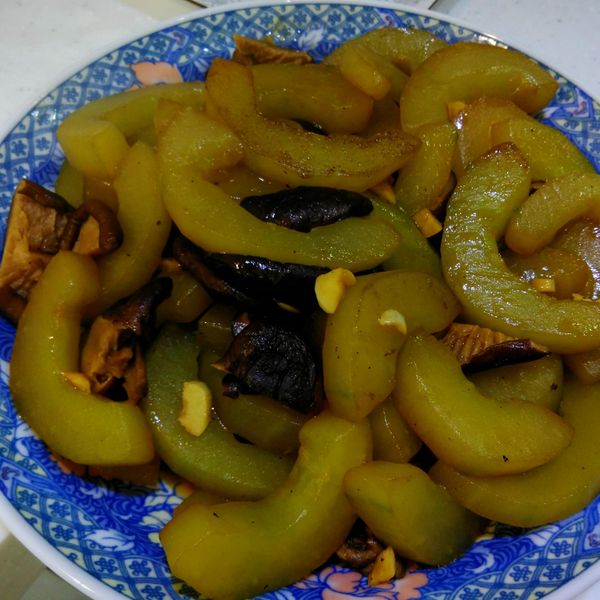 【粉豬兒】香菇滷大黃瓜 : roro一起做