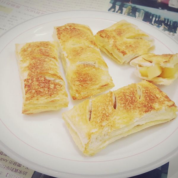 吐司蘋果派~~柔軟食感，真令人喜愛!! : Han Yang一起做