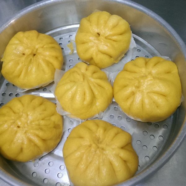 金黃洋蔥牛肉包子 : Amy Wang一起做