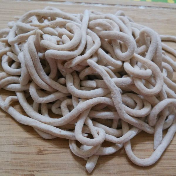 自製風味麵條 : 李佩芳一起做