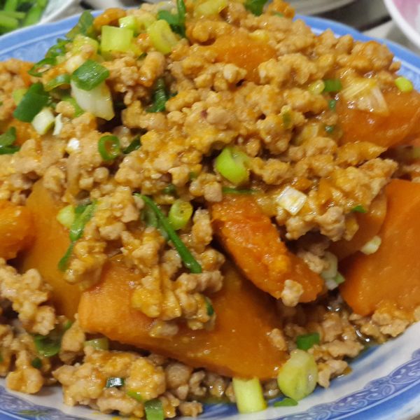 南瓜絞肉煮：Wan-chen Wu 一起做