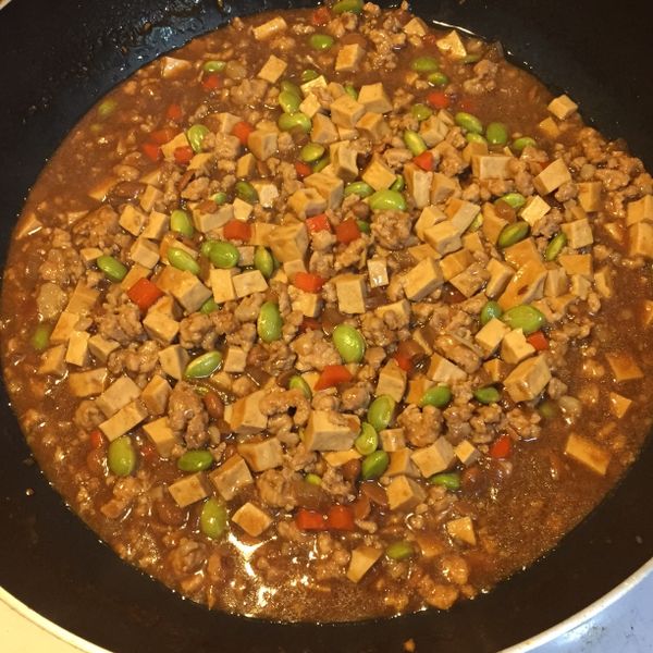 簡易炸醬：Peggy Wang 一起做