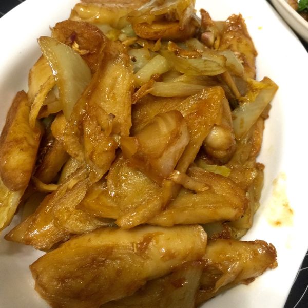 酸菜炒麵腸 : Hung  Vik一起做