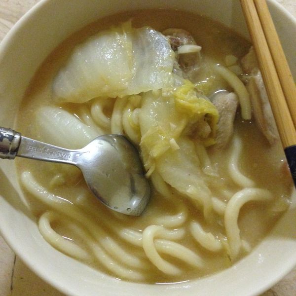 奶香白菜味噌雞腿寬粉煲 (只想煮一道菜) : Joy一起做