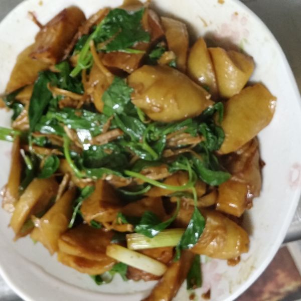 塔香麵腸：ユリ ユリ 一起做