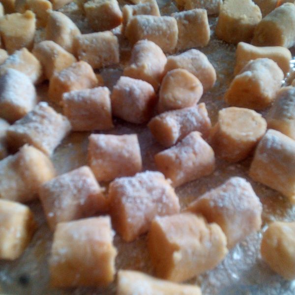 手作Q軟芋圓地瓜圓：Candy Wang 一起做