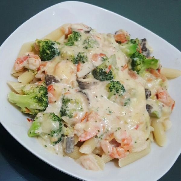 香濃起司鮭魚通心麵 : Chloe Leong一起做