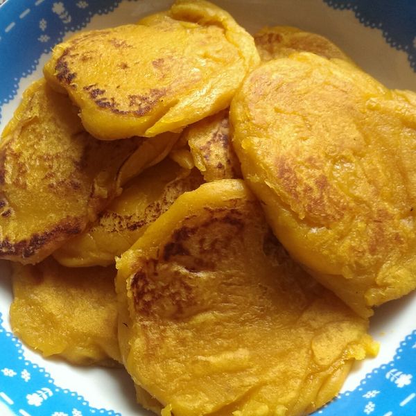 簡單好吃的-地瓜煎餅:賴淑芬 一起做