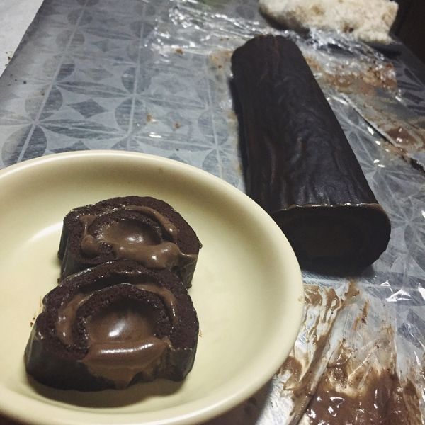 摩卡巧克力蛋糕捲，好吃到哭! : Eating一起做