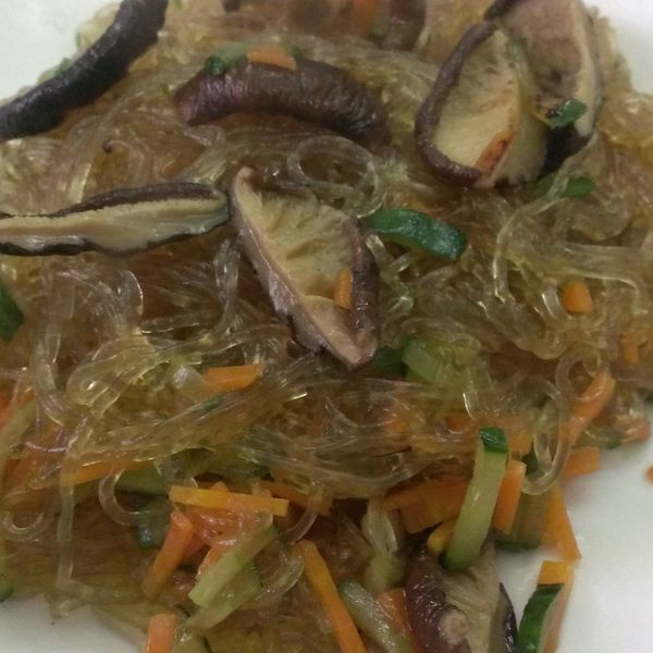 雙菇炒冬粉 : 徐雪碧一起做