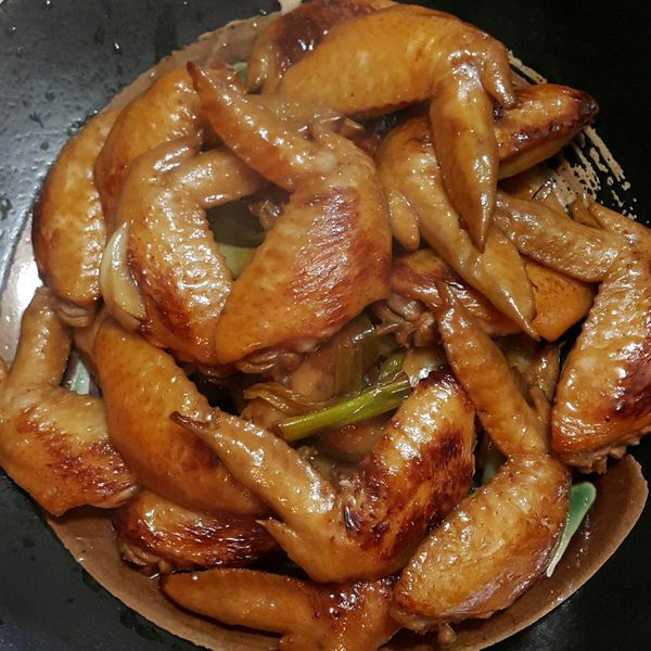 啤酒雞翅:邱麗玉 一起做