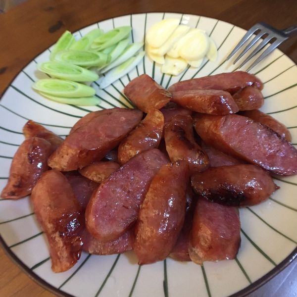 乾煎香腸 : 春茹小旁友一起做