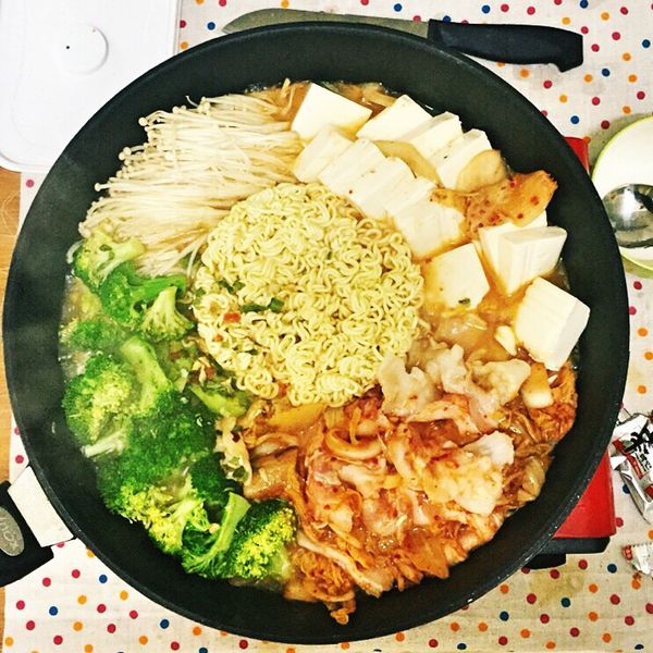 融化起司超好吃韓式部隊鍋:勳妮 一起做