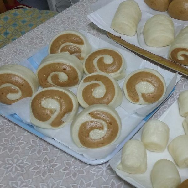 黑糖牛奶雙色饅頭 : Chia Ching Lee一起做