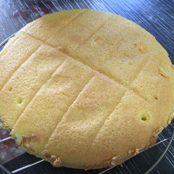 海綿蛋糕 全蛋打發法：Yuchen Huang 一起做