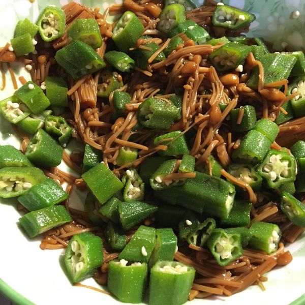 秋葵金針菇 : Nicole Huang一起做