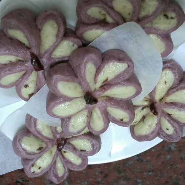 紫芋頭橘地瓜龍眼花花饅頭❤!!!:Mao Lilly 一起做