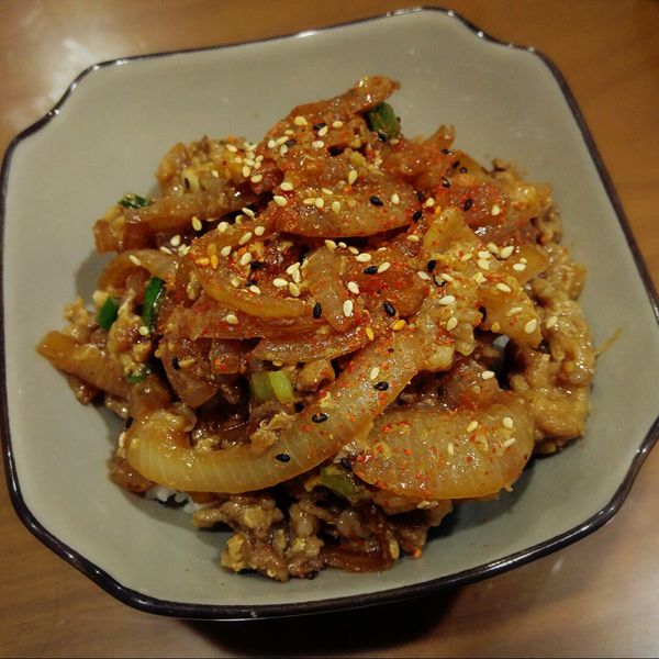 豬五花丼飯 : 閒妻良母冰冰的手作食譜一起做
