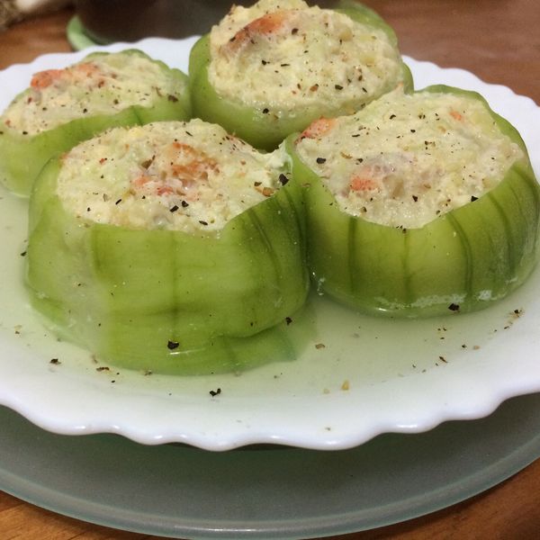 一菜二吃之絲瓜盅蒸蛋：彤治才 一起做