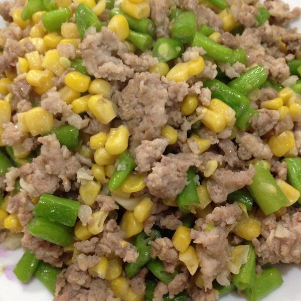 彩蔬肉末《家樂福廚神大賽2015》：鄭淑月 一起做