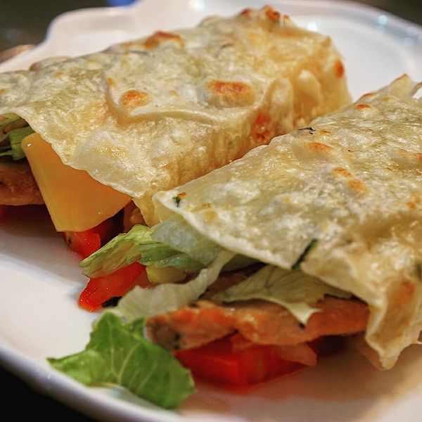 莎莎醬 : 鯉魚一起做