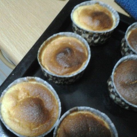 超簡單綿密蛋糕-只需三種材料 : Julie  Chang一起做