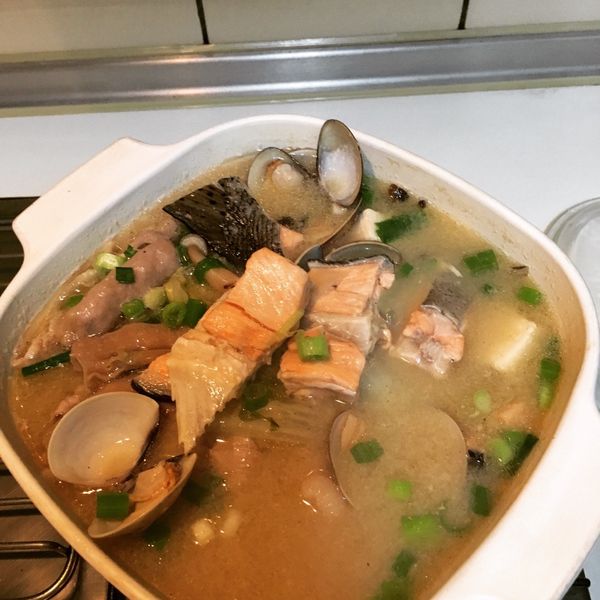 味噌鮭魚湯：Crystal Chen 一起做